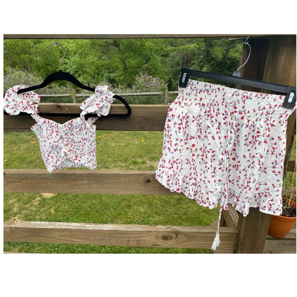 Two piece set